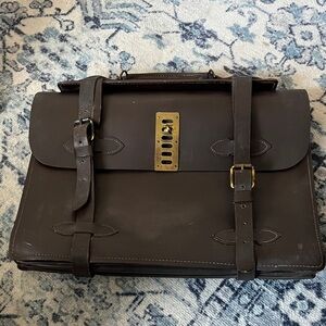 Vintage WW 11 US Army Issue Type V 297 -1507 V Classic Brown Leather Briefcase